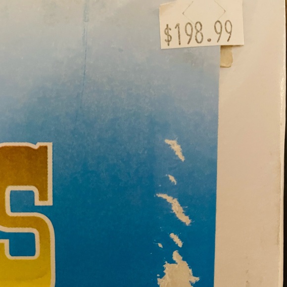 Handmade turquoise cowboy boots. Worn once. Gorgeous embroidery. - Picture 4 of 6